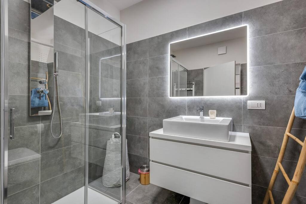 Easylife - Modern And Spacious Apt In Fiera City Life Milan Exterior photo